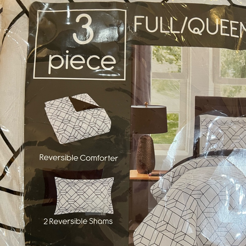 Full/Queen comforter set - Picture 2 of 4